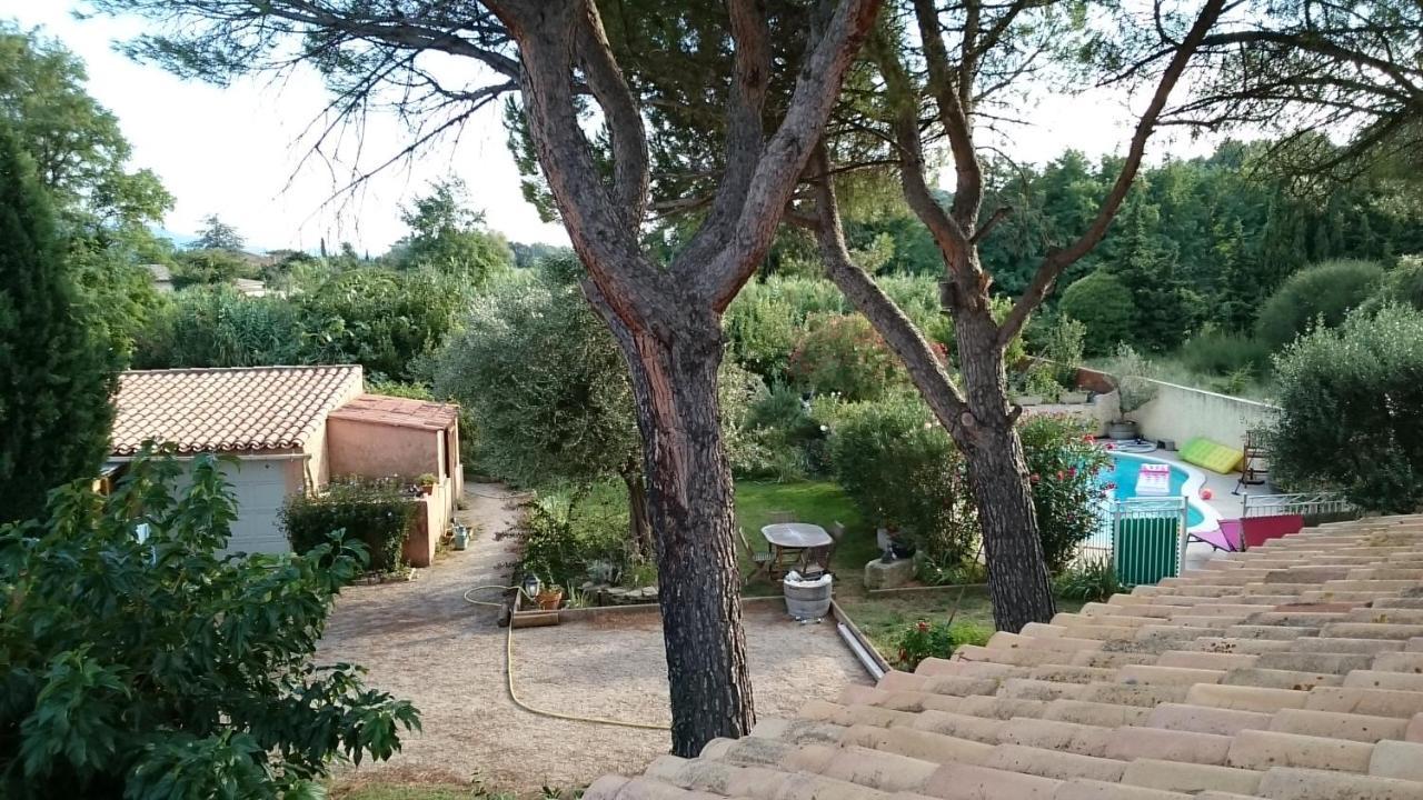 Mas Les Cigales Bed and Breakfast Roaix Εξωτερικό φωτογραφία